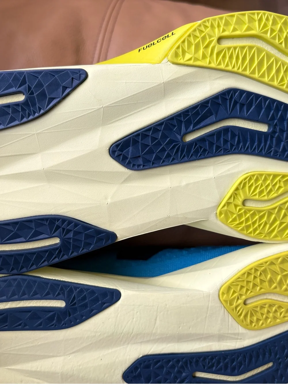 New Balance Fuelcell Rebel V4